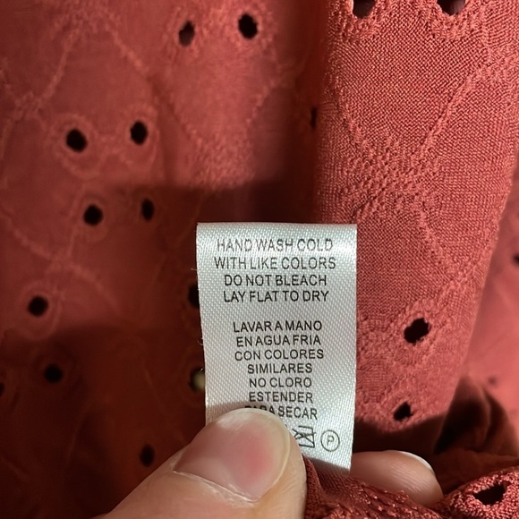 Culture Code size large long sleeve eyelet rust colored soft and stretchy blouse - Picture 6 of 9